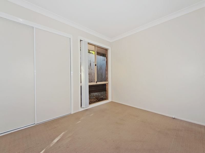 1 Clark Gable, Parkwood QLD 4214