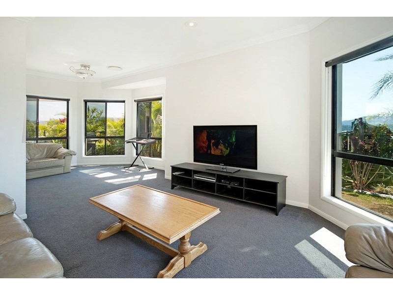 82 Salvado Drive, Pacific Pines QLD 4211