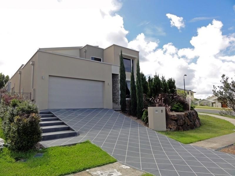 1 Twynam Mews, Pacific Pines QLD 4211