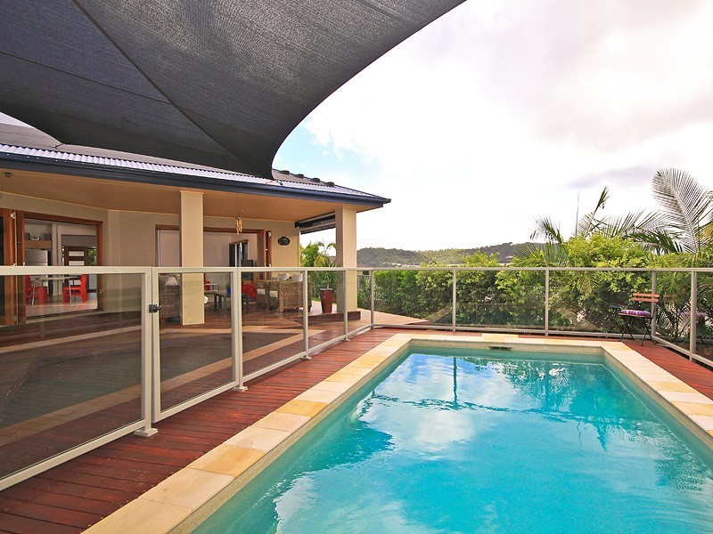 77 Salvado Drive, Pacific Pines QLD 4211