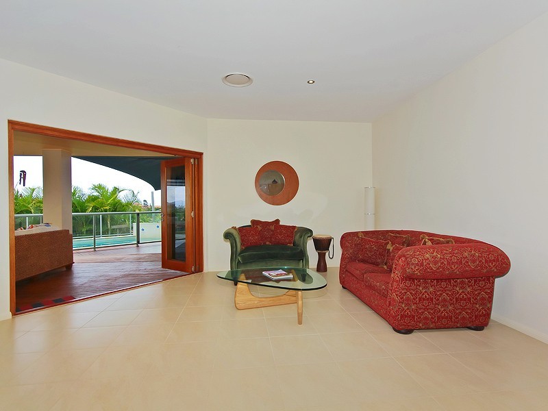 77 Salvado Drive, Pacific Pines QLD 4211