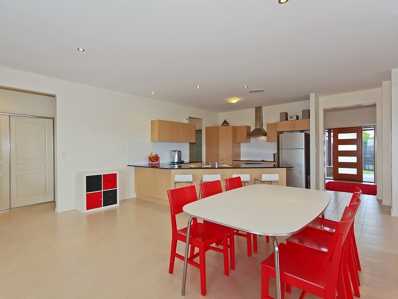 77 Salvado Drive, Pacific Pines QLD 4211