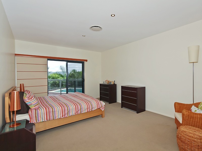 77 Salvado Drive, Pacific Pines QLD 4211