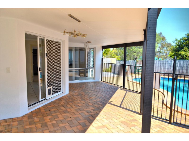 14 Howland Cct, Pacific Pines QLD 4211