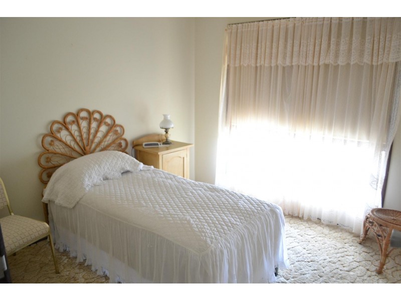 15 The Strand, Nerang QLD 4211