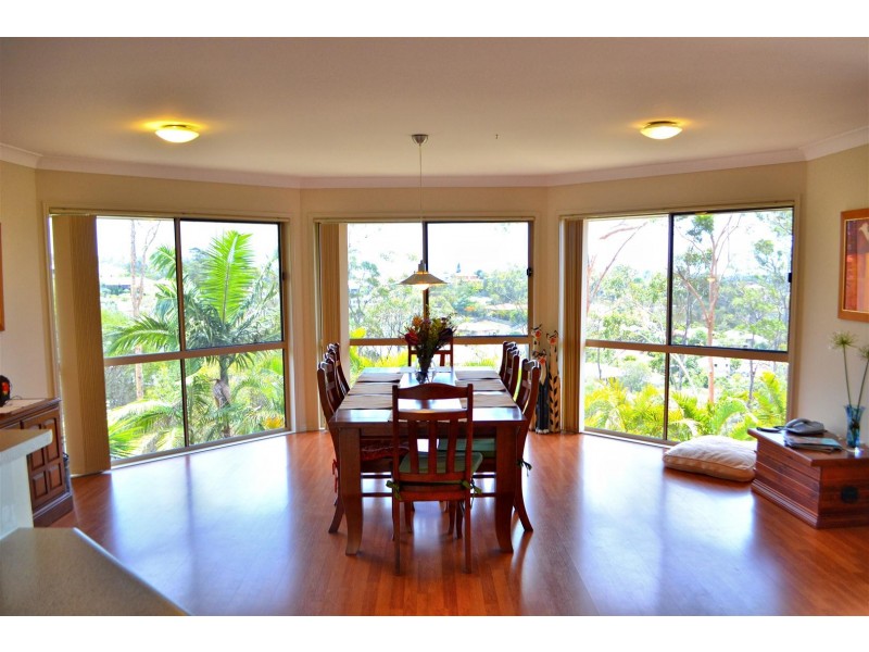 33 Midway Terrace, Pacific Pines QLD 4211