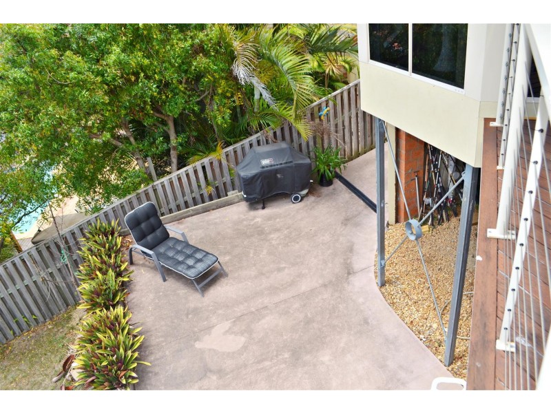 33 Midway Terrace, Pacific Pines QLD 4211