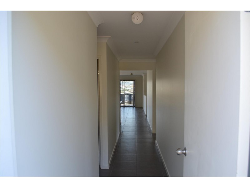24 Angourie Crescent, Pacific Pines QLD 4211