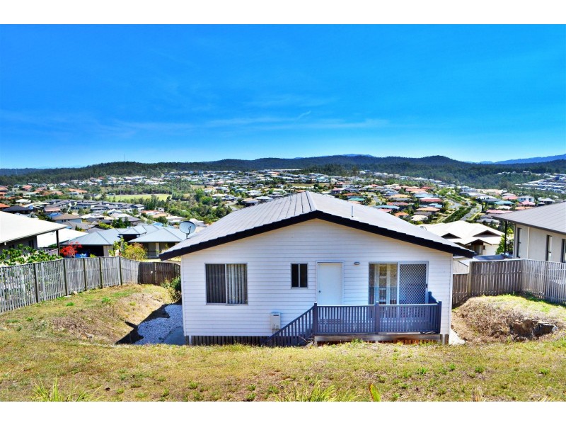 24 Angourie Crescent, Pacific Pines QLD 4211