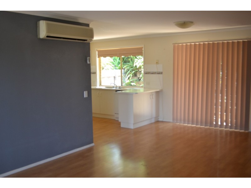 1/37 Broadway Drive, Oxenford QLD 4210