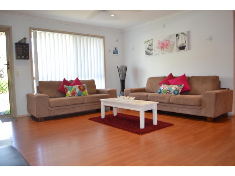 2/7 Vine Court, Oxenford QLD 4210