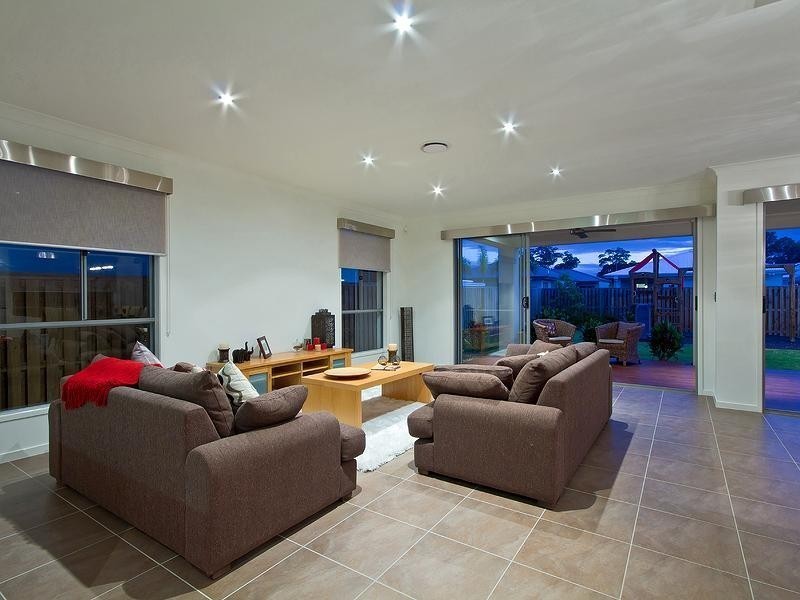 Maudsland QLD 4210