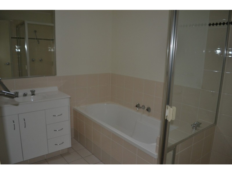 1/67 Rix Drive, Upper Coomera QLD 4209