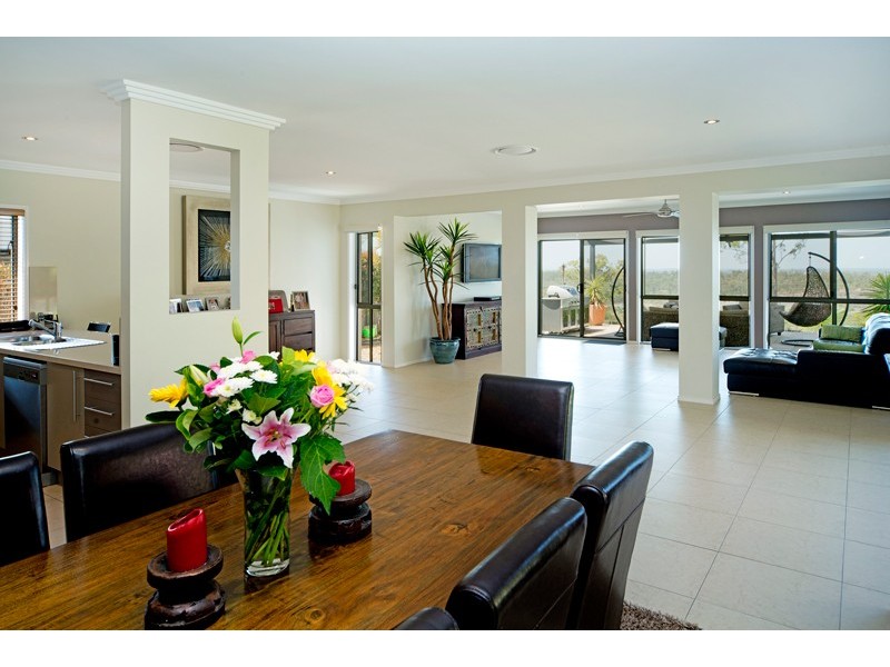 55 Hillary Circuit, Pacific Pines QLD 4211