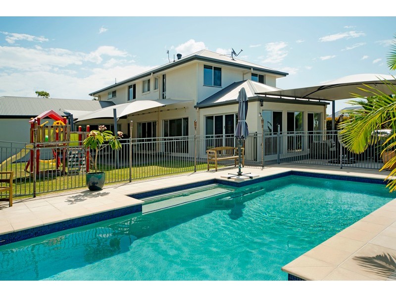 55 Hillary Circuit, Pacific Pines QLD 4211