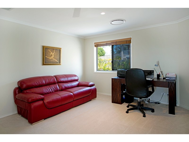 55 Hillary Circuit, Pacific Pines QLD 4211