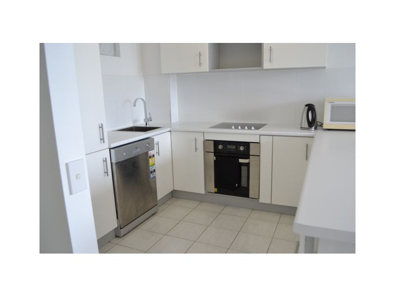 73/30 Watson Esplanade, Surfers Paradise QLD 4217