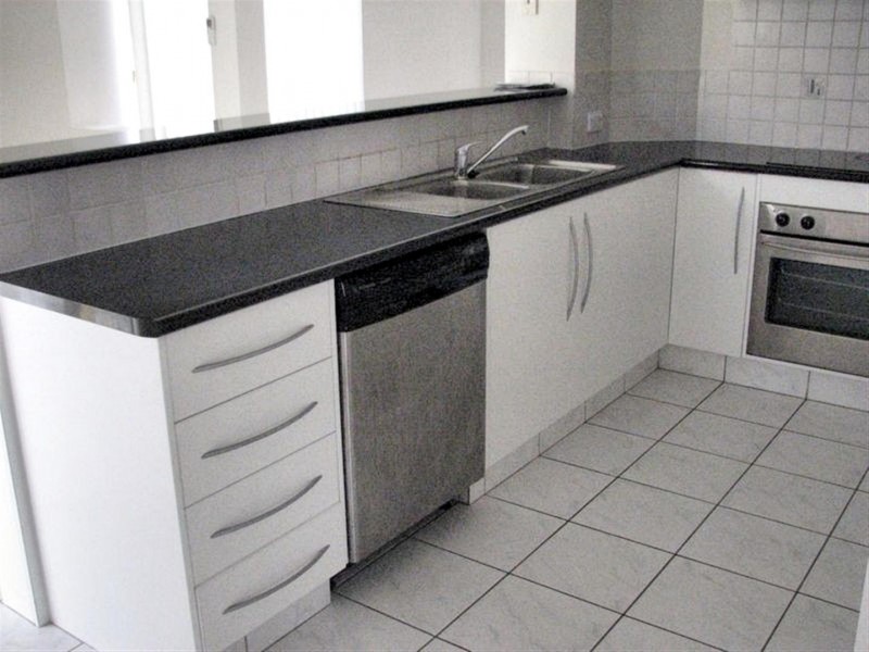 26 Molokai Crescent, Pacific Pines QLD 4211