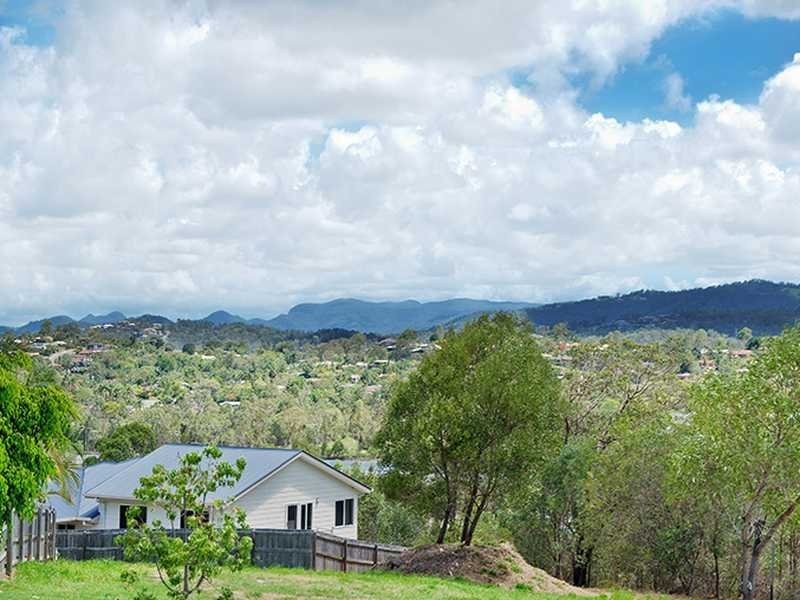 4 Mullingar Place, Carrara QLD 4211