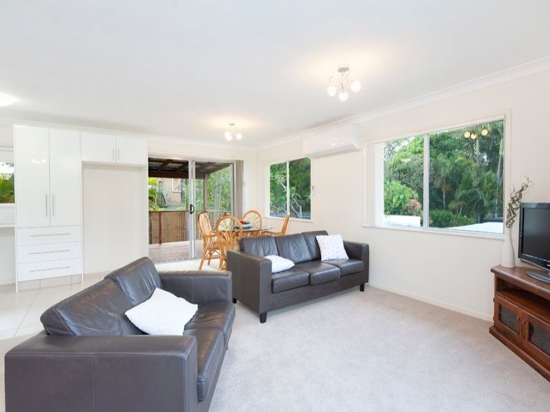 20 Sunvalley Drive, Ashmore QLD 4214