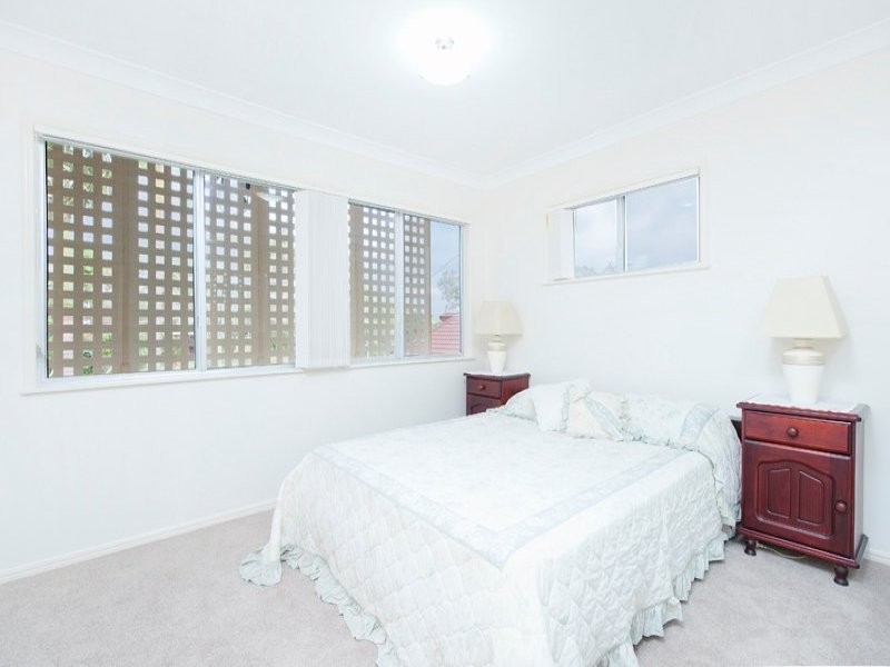 20 Sunvalley Drive, Ashmore QLD 4214