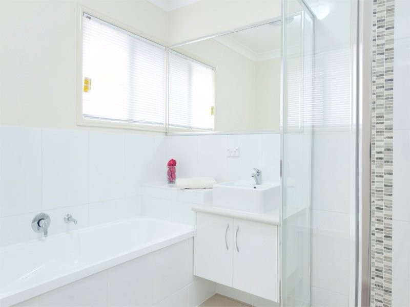20 Sunvalley Drive, Ashmore QLD 4214