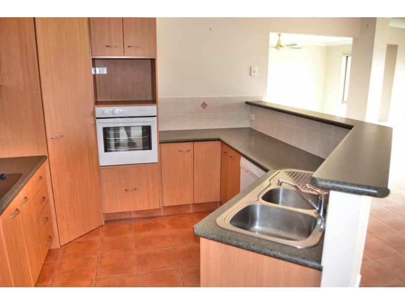 45 Feathertop Crescent, Pacific Pines QLD 4211