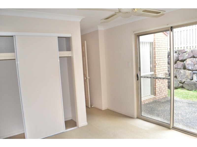 45 Feathertop Crescent, Pacific Pines QLD 4211