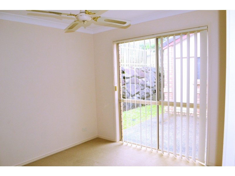 45 Feathertop Crescent, Pacific Pines QLD 4211