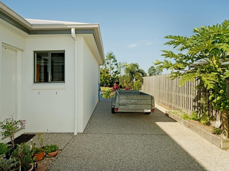 44 Salvado Drive, Pacific Pines QLD 4211