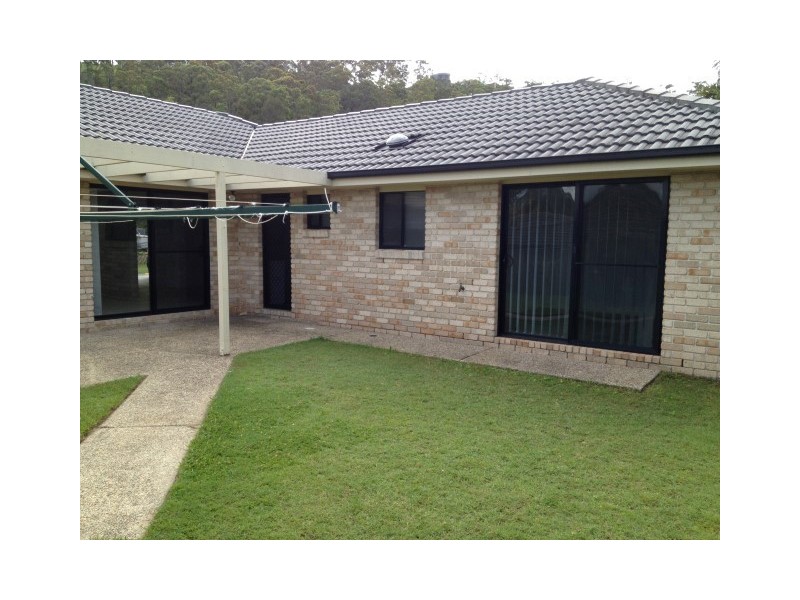 17 Matzia Avenue, Pacific Pines QLD 4211
