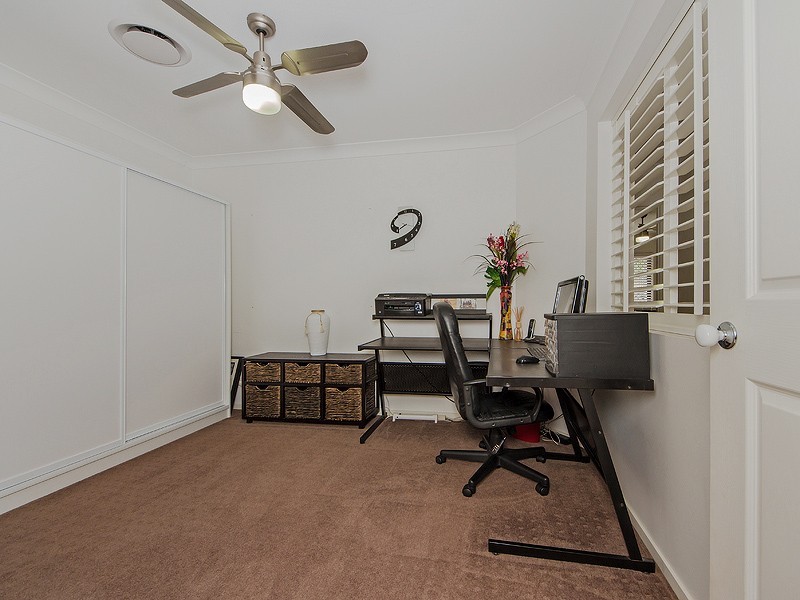 7 Salvado Drive, Pacific Pines QLD 4211