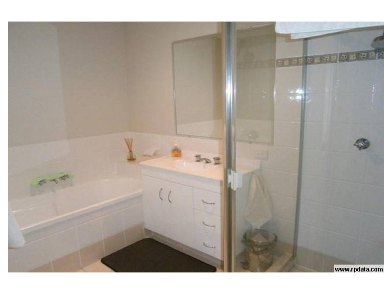 1/34 Billinghurst Crescent, Upper Coomera QLD 4209