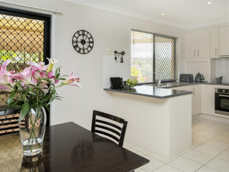 21 Hatutu Street, Pacific Pines QLD 4211