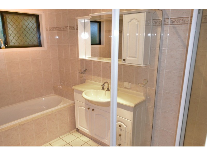 Pacific Pines QLD 4211