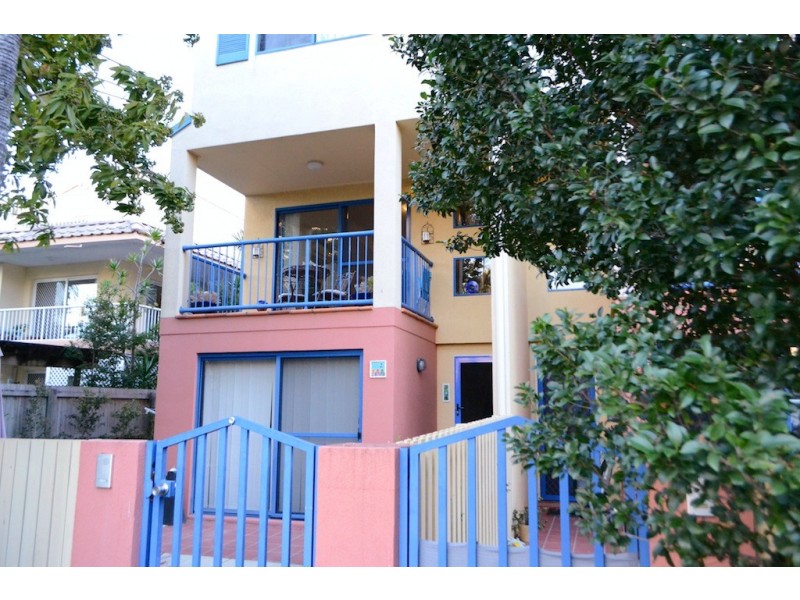 2/12 Brighton Street, Biggera Waters QLD 4216