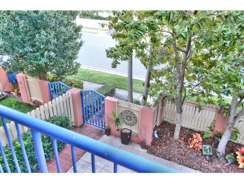 2/12 Brighton Street, Biggera Waters QLD 4216