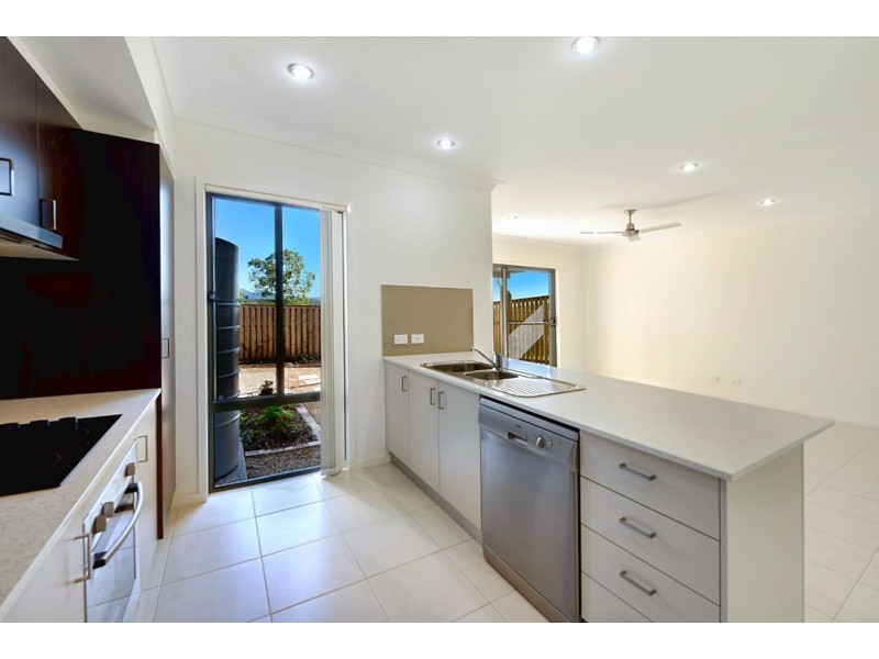 Pacific Pines QLD 4211