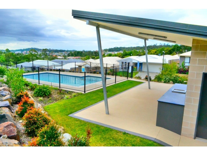 Pacific Pines QLD 4211