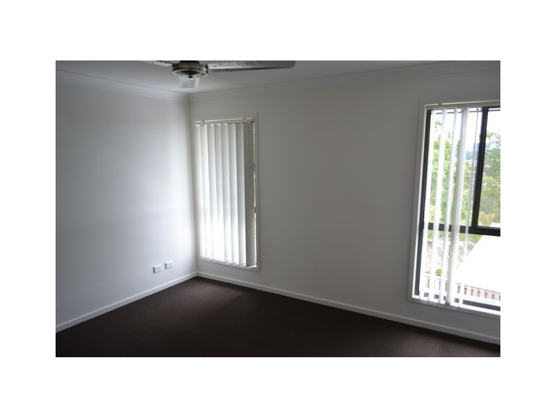 Pacific Pines QLD 4211