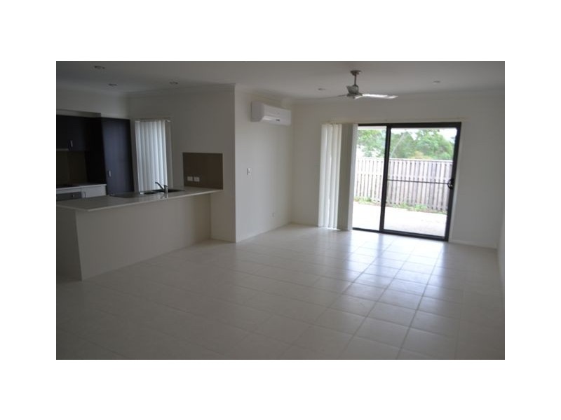 Pacific Pines QLD 4211