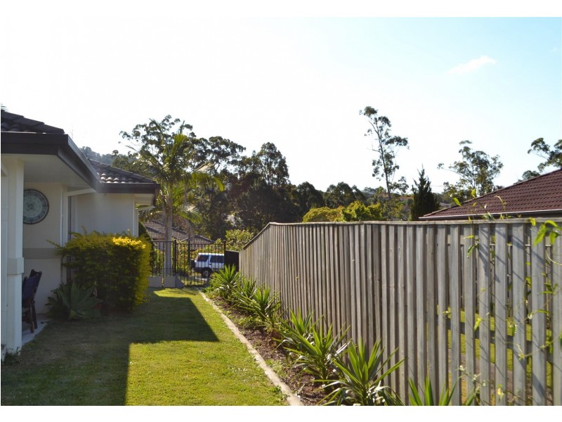 10 Roberts Drive, Maudsland QLD 4210