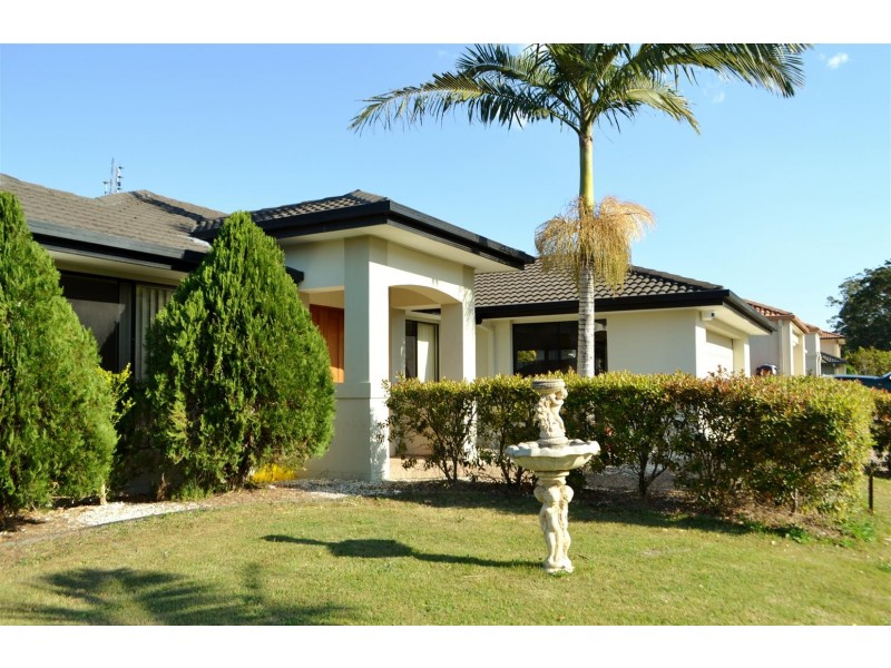 10 Roberts Drive, Maudsland QLD 4210
