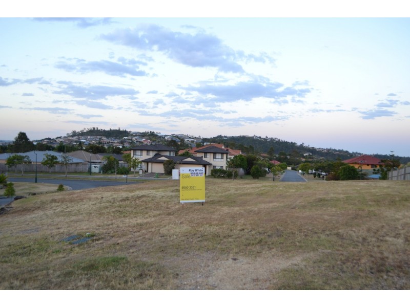 2 Carter Street, Pacific Pines QLD 4211