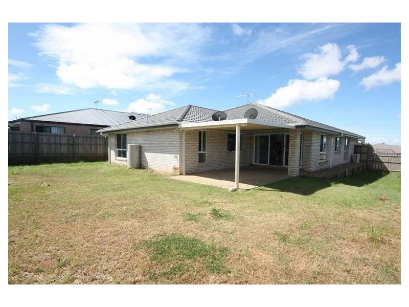 33 Paris Parade, Ormeau QLD 4208
