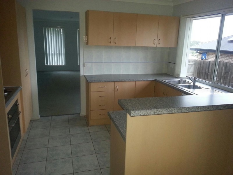 33 Paris Parade, Ormeau QLD 4208