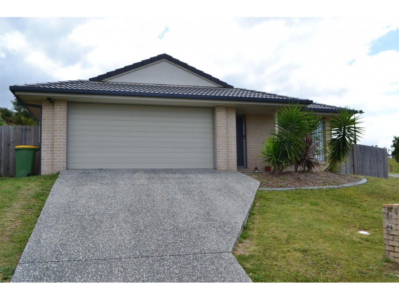 15 Hadrian Crescent, Pacific Pines QLD 4211