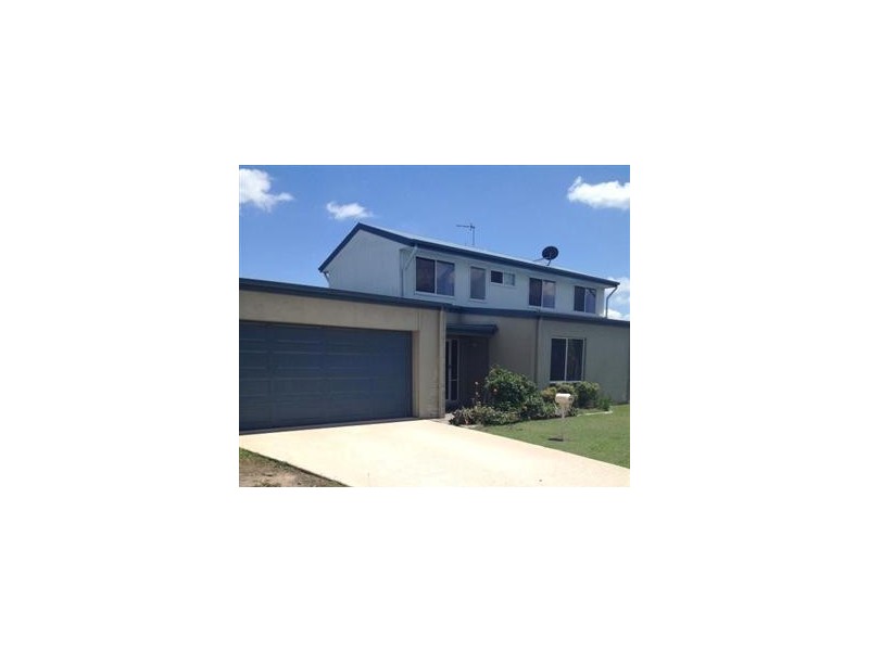 4 Ridgewood Close, Pacific Pines QLD 4211