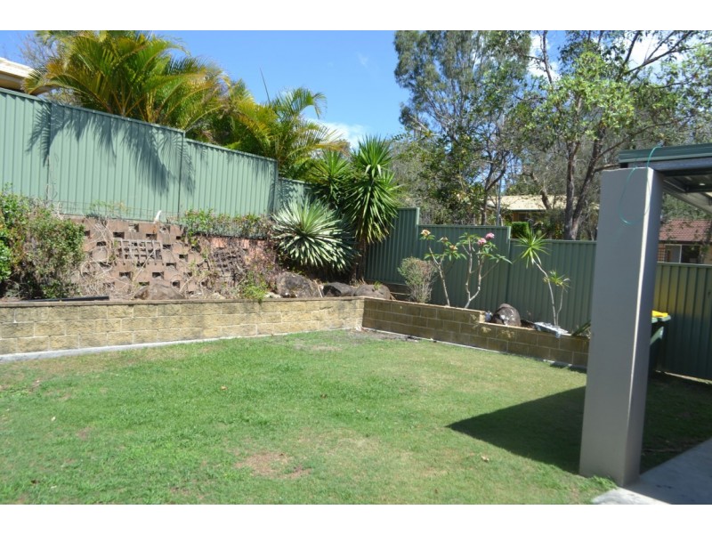 1/12 Metro Crescent, Oxenford QLD 4210