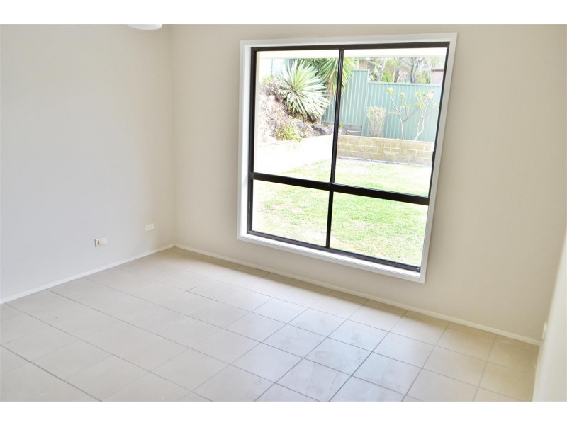 1/12 Metro Crescent, Oxenford QLD 4210